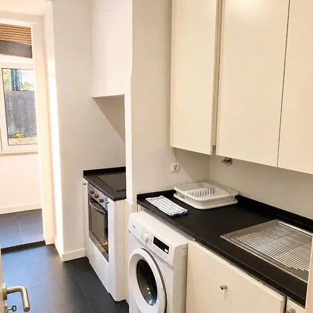 Spacious 2-bedroom Flat Near Saldanha Apartamento *