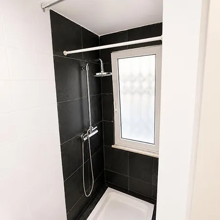 Spacious 2-bedroom Flat Near Saldanha Lisboa