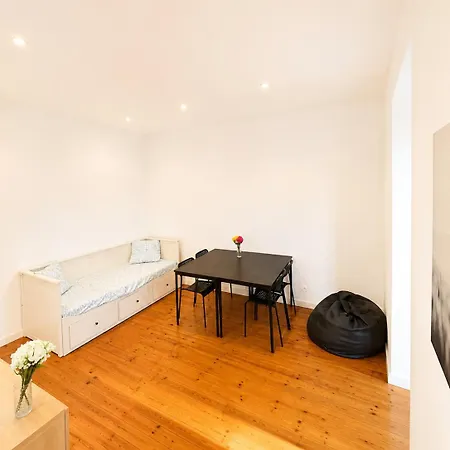 Apartamento Spacious 2-bedroom Flat Near Saldanha Lisboa